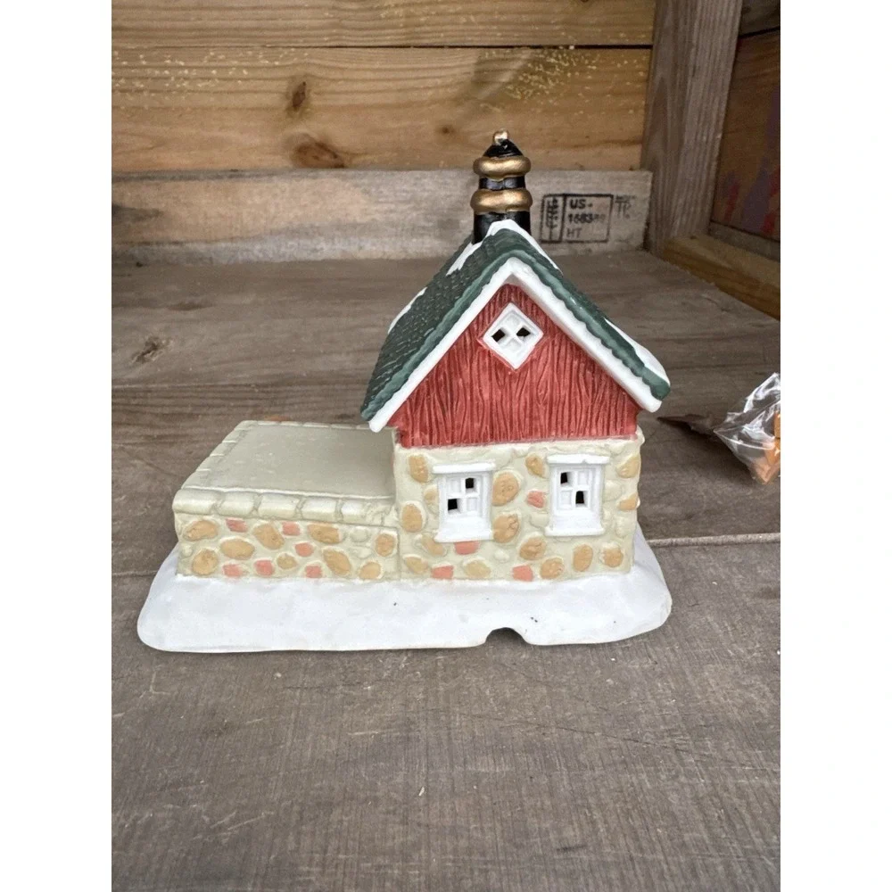 Christmas Valley 1993 Farm Windmill & Pump House Lighted Christmas Village *READ